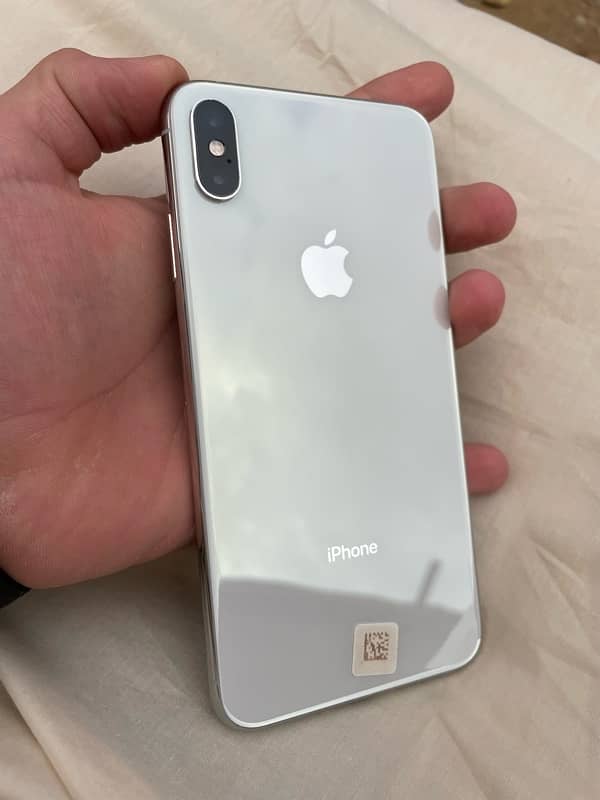 IPHONE XS MAX WATER PACK FACTORY UNLOCK 4 month sim working 1