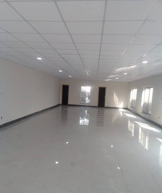 1750 Square Feet Brand New Corporation Office For Rent At Main Boulevard Gulberg 3 Lahore 0