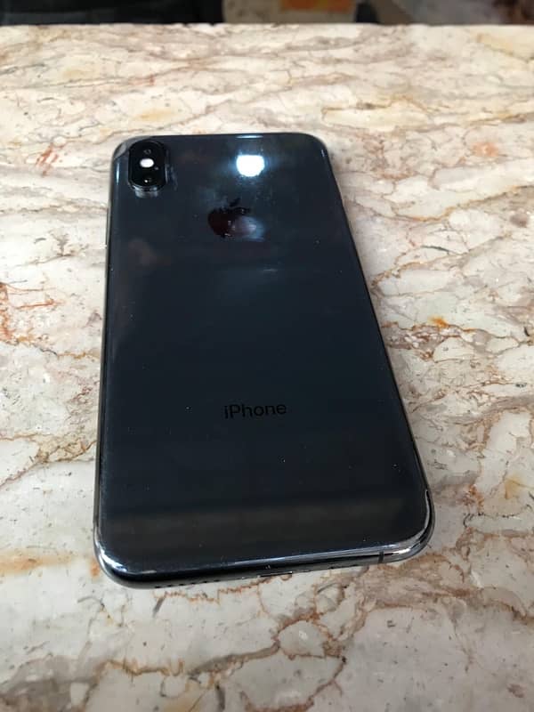 iphone xs,,,non pta,,, 64 gb,,, water pack,,,bettry health 85 3