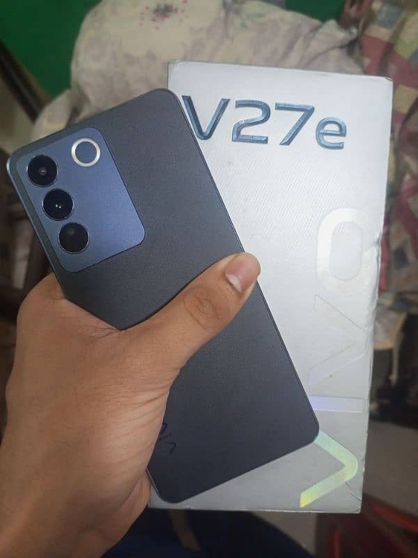 Vivo V27e. New condition 8GB 256GB seald 100% Complete saman Pta aprve 0