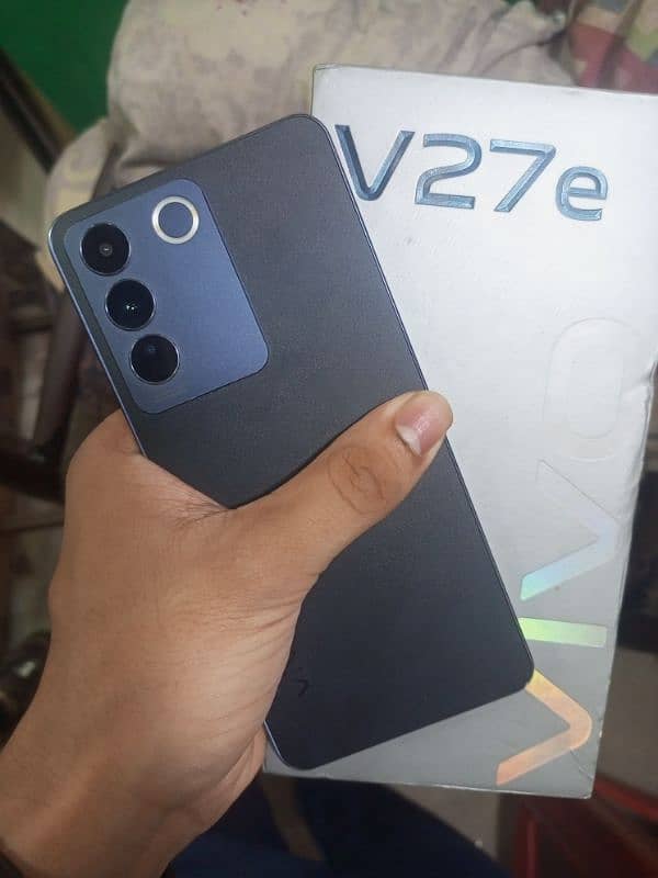 Vivo V27e. New condition 8GB 256GB seald 100% Complete saman Pta aprve 1