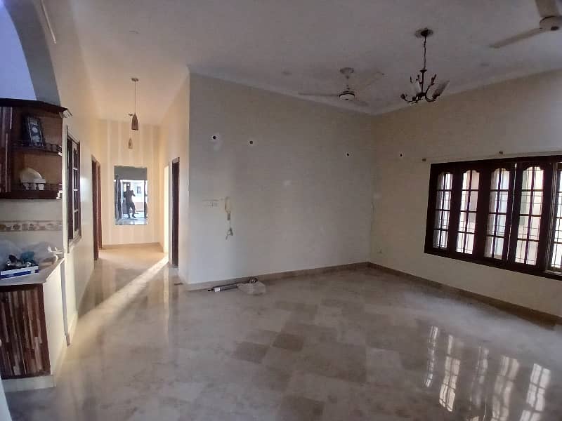 240 SQUARE YARDS WEST OPEN 1ST FLOOR PORTION FOR RENT IN JAUHAR BLOCK 3 1