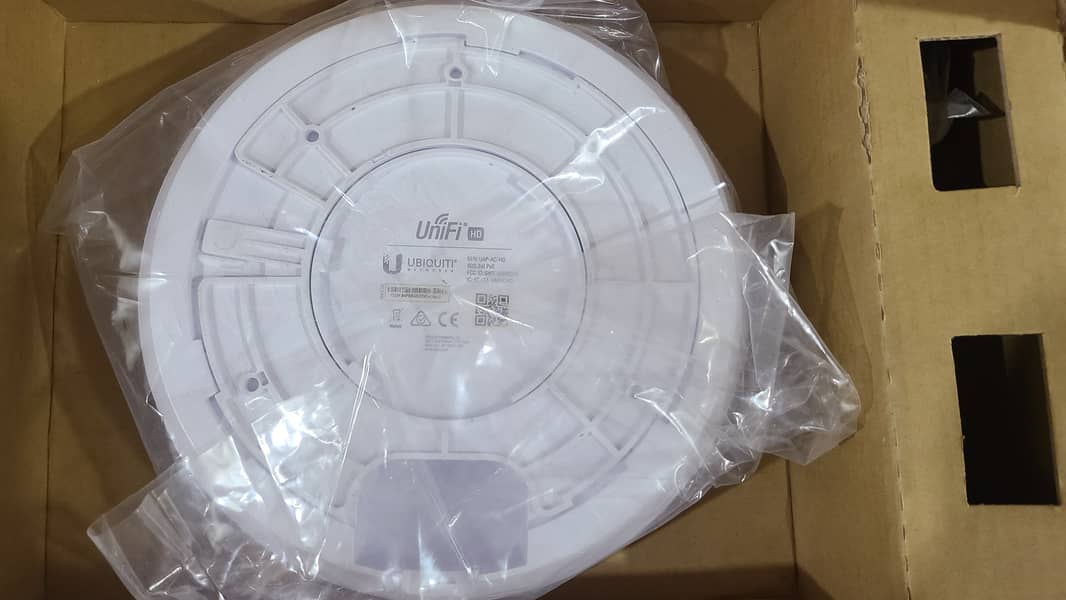 Ubiquiti UniFi UAP-AC-HD Access Point | Branded used (With Box) 6