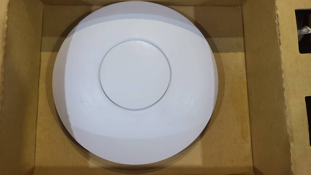 Ubiquiti UniFi UAP-AC-HD Access Point | Branded used (With Box) 15