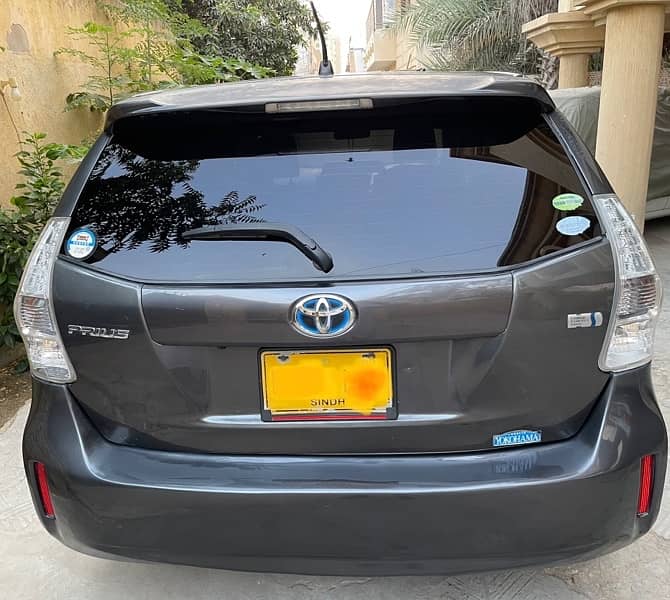 Toyota Prius Alpha 2012 reg 2015 S led touchbutton Ghear 7