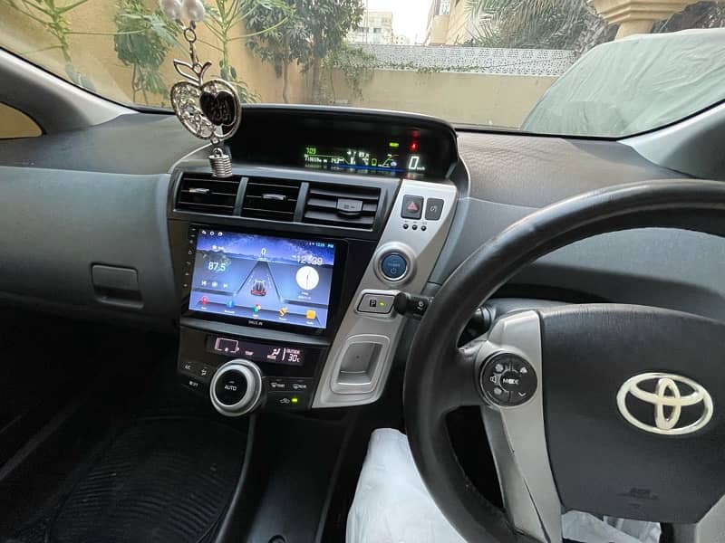 Toyota Prius Alpha 2012 reg 2015 S led touchbutton Ghear 11