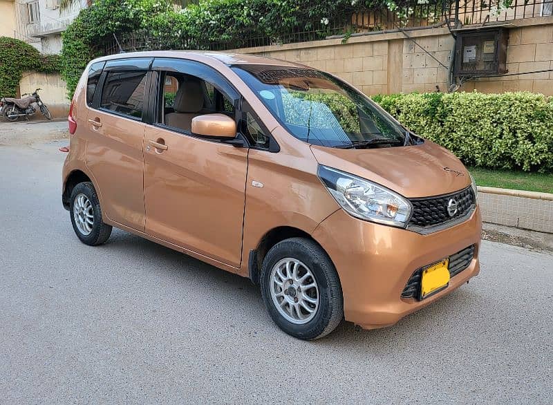 Nissan Dayz boleto x model 2014 Reg 2017 2