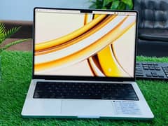 Macbook pro 2021 M1 Pro 16bg Ram 512 bg SSD 14 inch