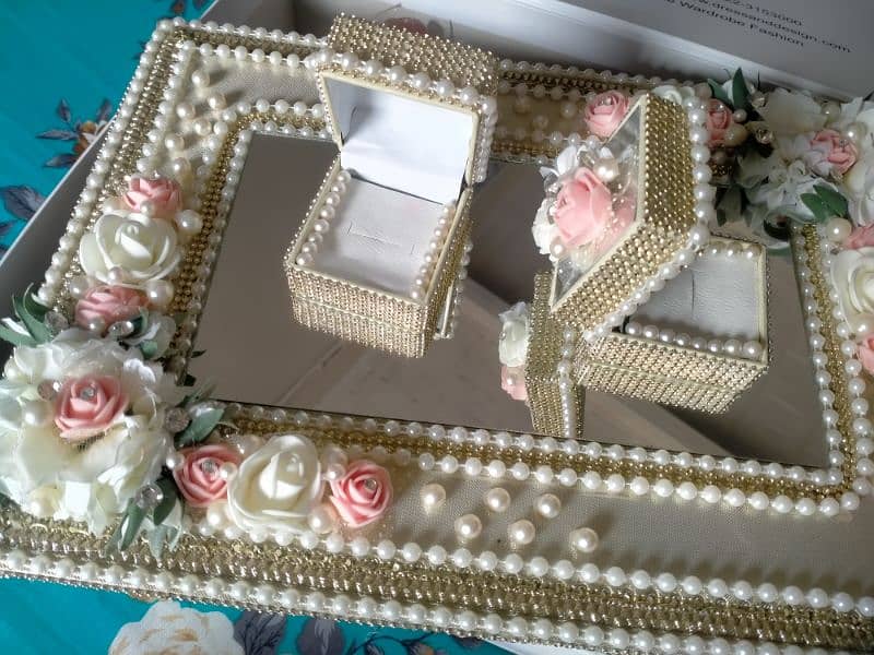 Engagement ring tray 2