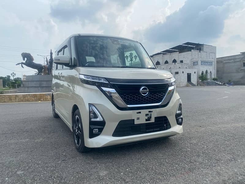 Nissan Roox 2022 1