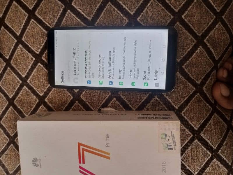 Huawei y7 2018 with box 3 32 all okay urgent sale 2