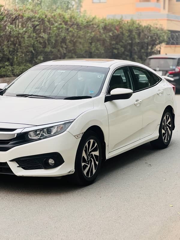 Honda Civic Oriel 2018 4