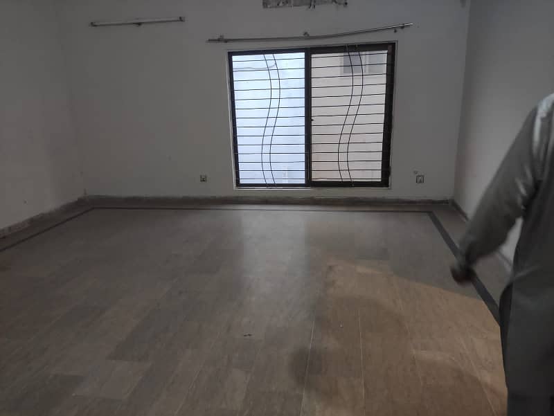 1 Kanal upper portion For Rent in Architect society 3