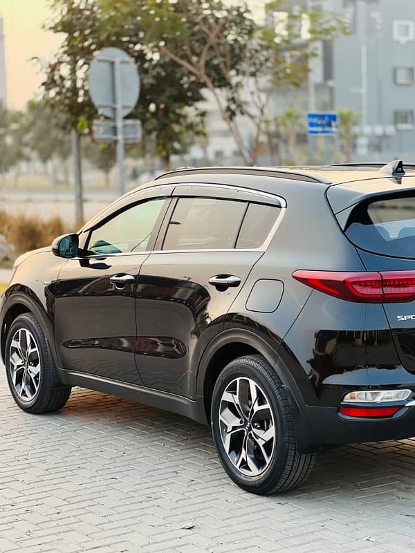 KIA Sportage 2021 8