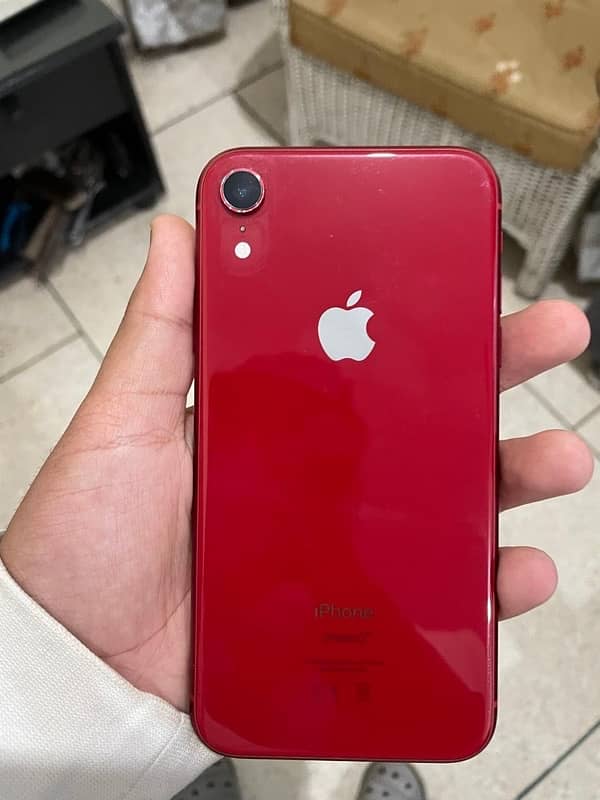 iphone xr  factory unlocked 128gb with box 3