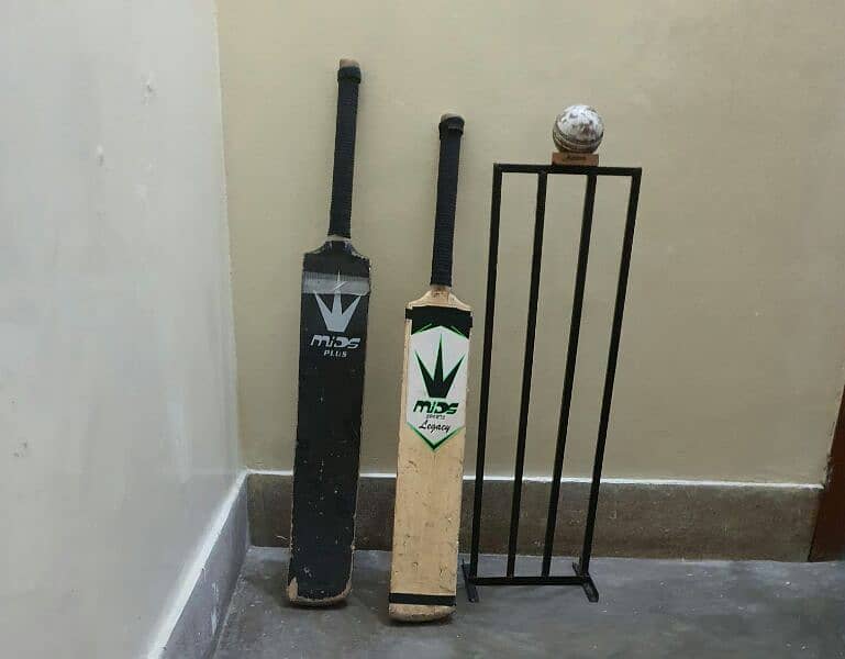 cricket Equipment for sake on cash 0