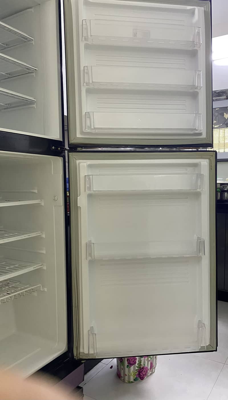 Selling PEL Refrigerator in excellent condition 1