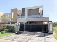 1 Kanal Slightly Used Unique Modern Design House For Sale At Prime Location Near To Park In DHA Phase 5 Lahore