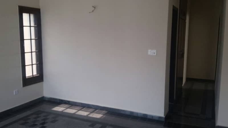 1 Kanal Slightly Used Unique Modern Design House For Sale At Prime Location Near To Park In DHA Phase 5 Lahore 26