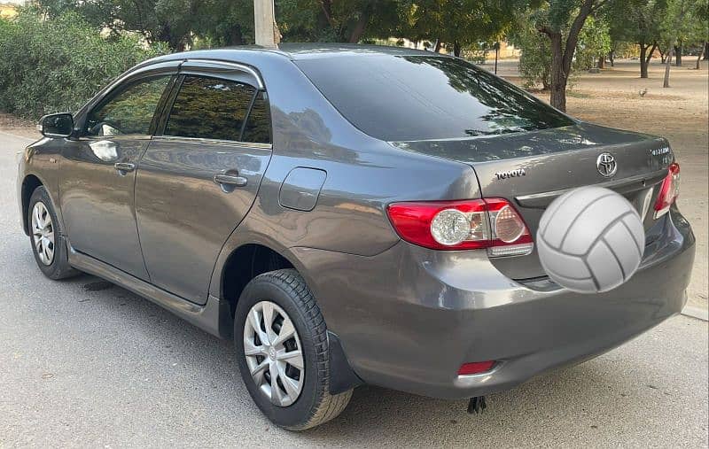 Toyota Corolla XLI 2013 6