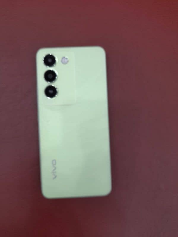 Vivo y100 8/128 Good condition 10/9 5