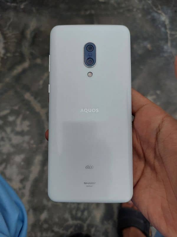 AQUOS ZERO 2 8/256 0