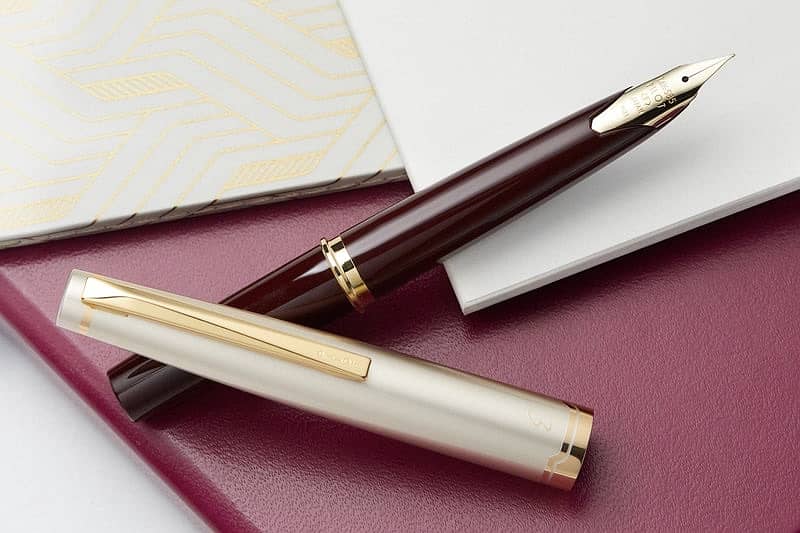 Pilot E95s Fountain Pen - Burgundy/Ivory 5