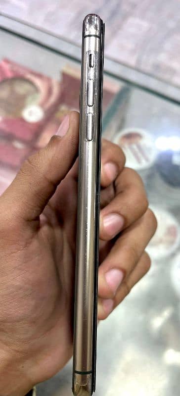 Iphone 11 Pro Max 64 GB 2