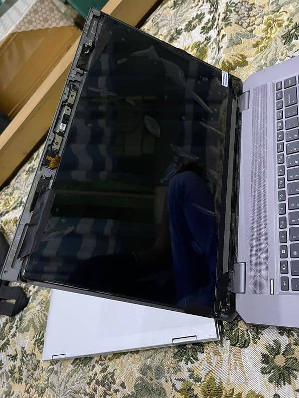 Zbook 15 studio g5  I7 8th generation  8 ram 256 ssd 1