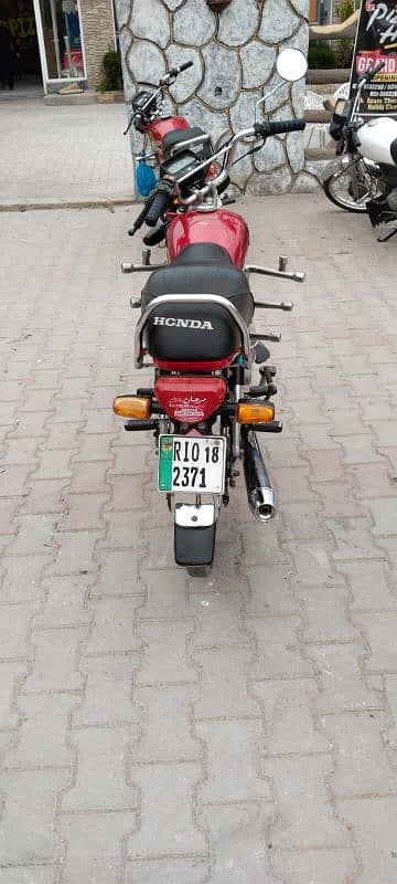 Honda CD70 bike total genie in half 1