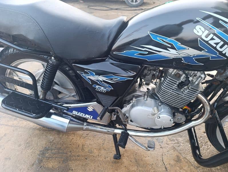 SUZUKI GS150 SE 2020 5