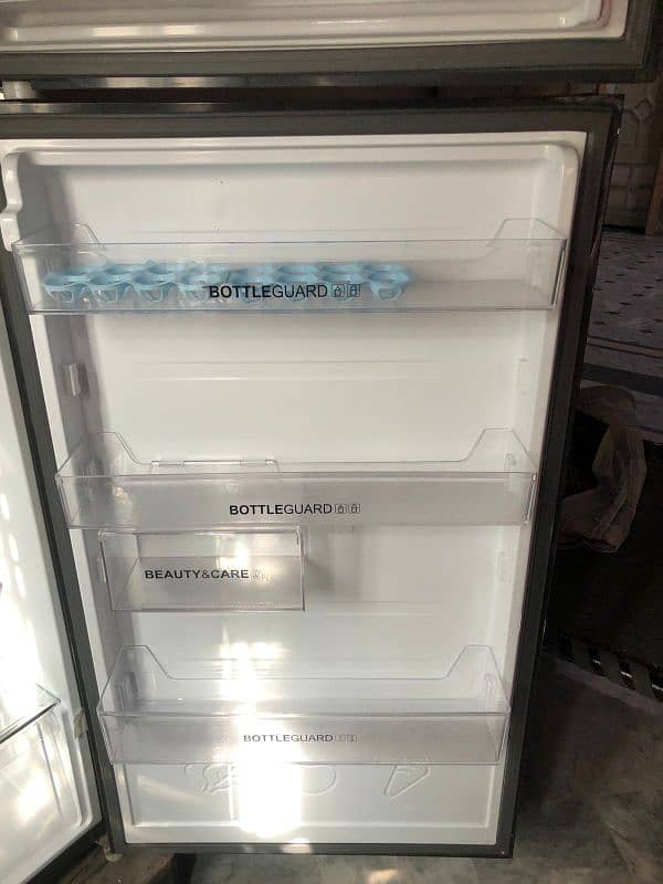 haier large size fridge 3