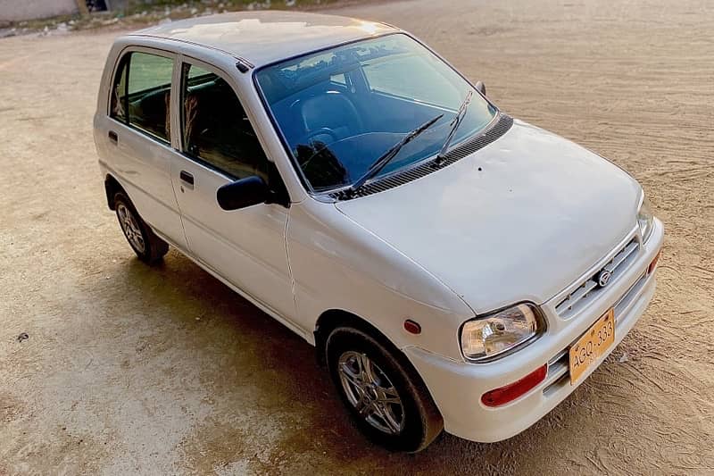 Daihatsu Cuore 2004 first owner Total Genuine golden no 333 Coure 3