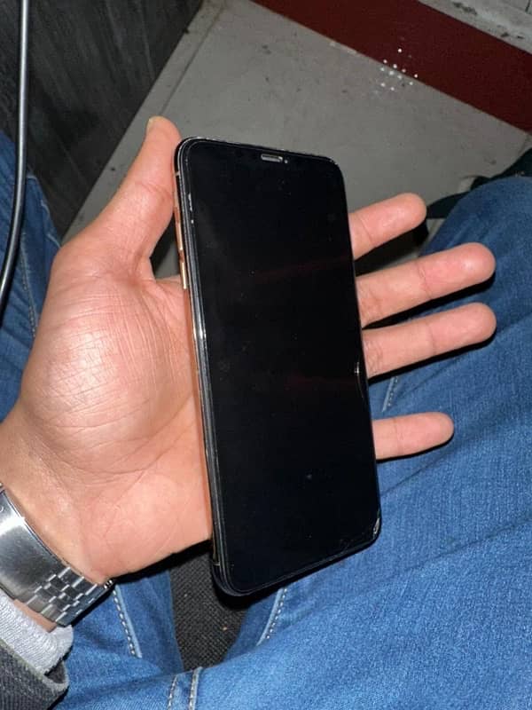 iphone Xsmax 256 GB NON PTA 4