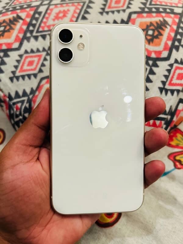 i phone 11 for sale non pta 64 gb only pennal bhr sy change hai 2