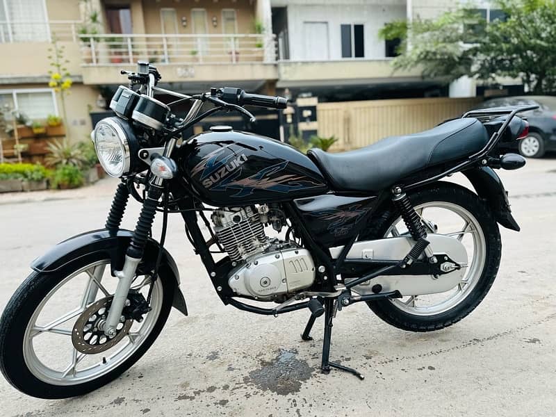 Suzuki GS 150 SE 0