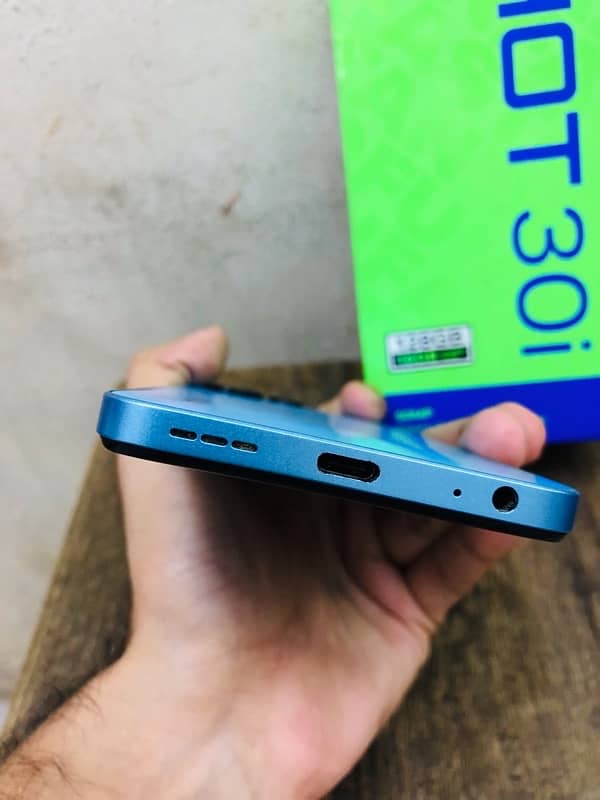 INFINIX HOT 30i 8/128 WITH BOX 3