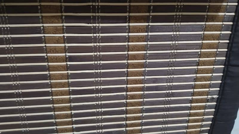 Blinds in Good condition 2