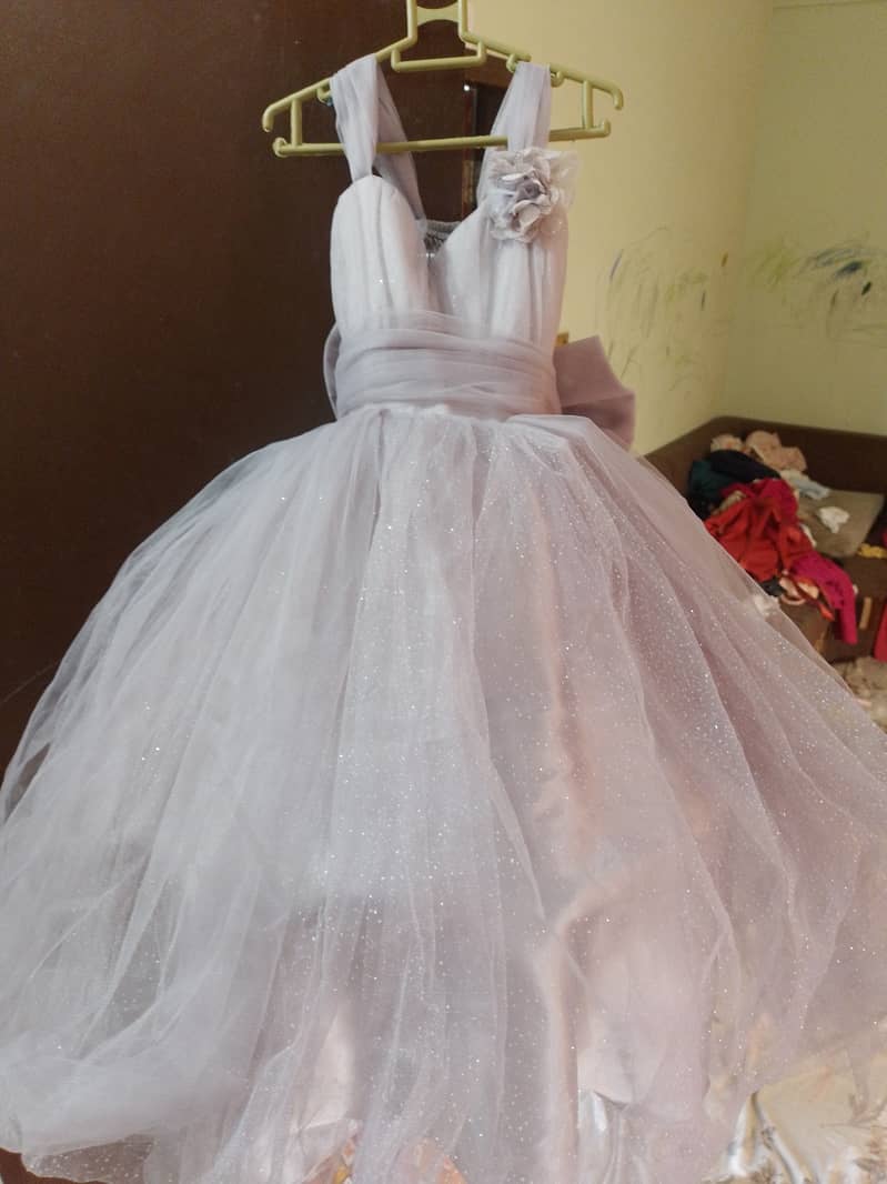 Fancy princess frock for 3 to 4 years 1