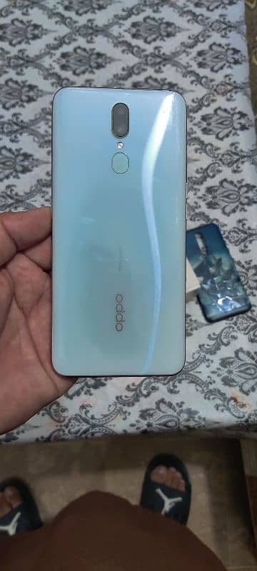 oppo F11. 1