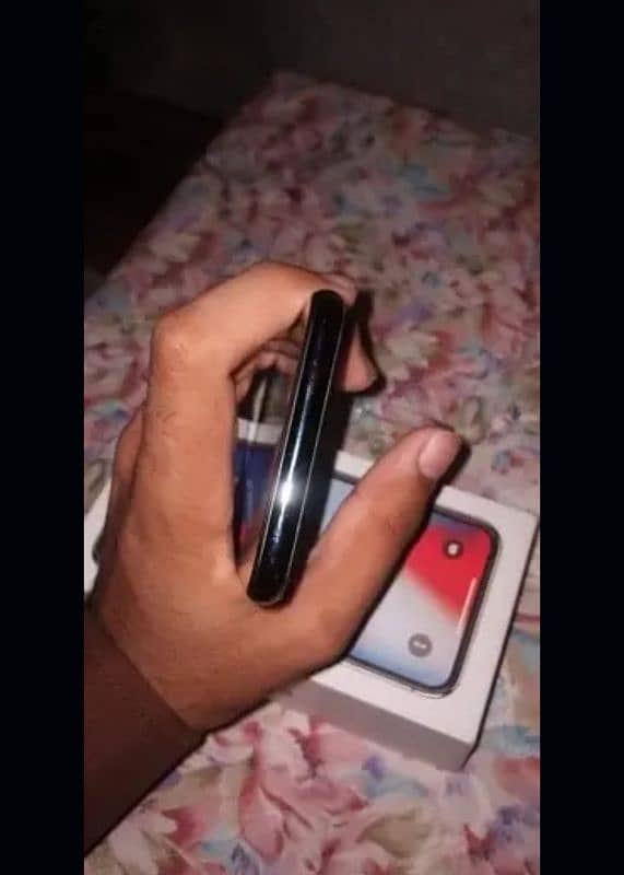 Iphone x 256 PTA 4