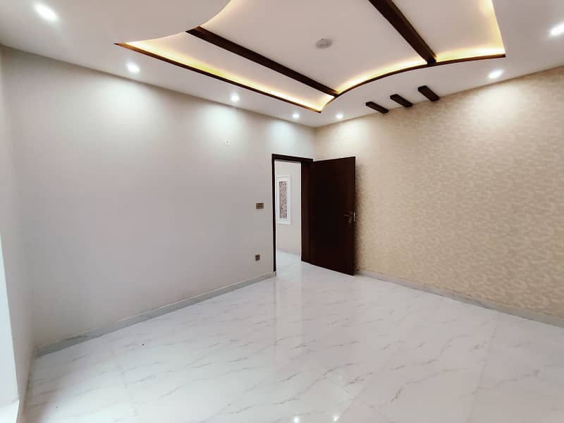 7 Marla Brand New First Entry House For Sale Near Wapda Town Lahore. 3