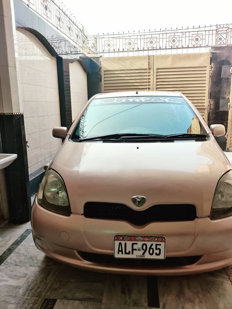 Toyota Vitz 2001 11 1