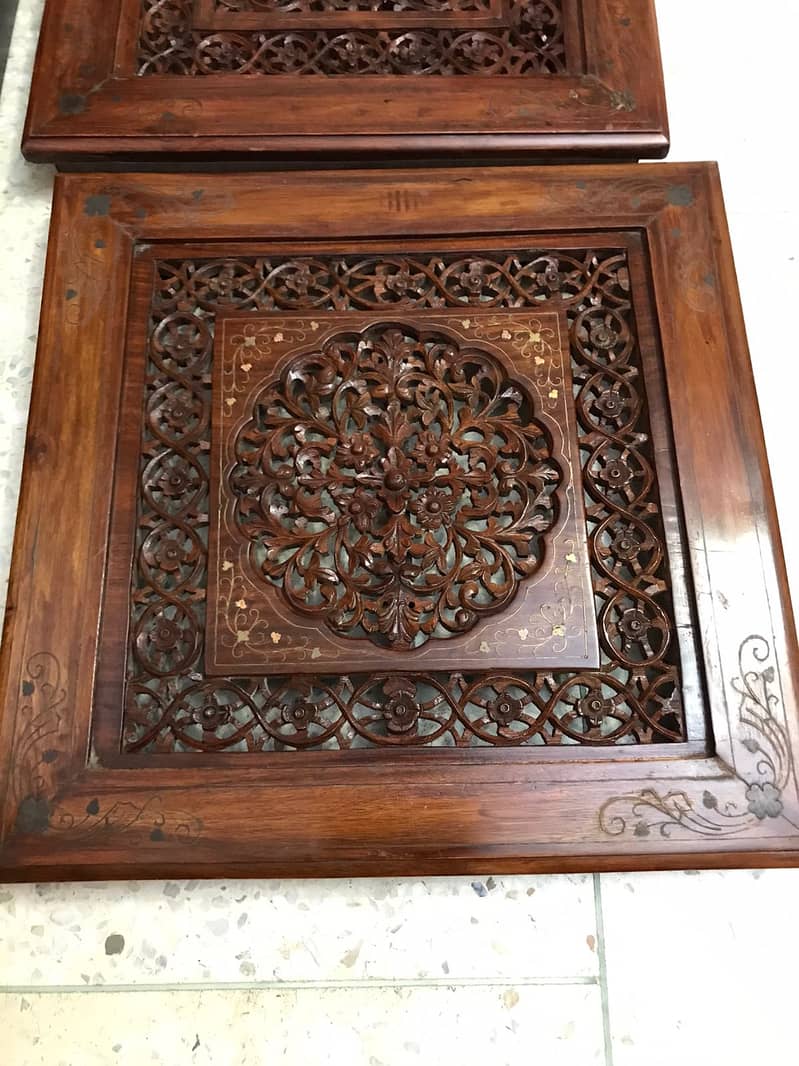 Antique chiniot center table set with top glass 3