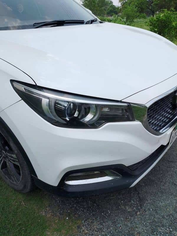 MG ZS 2021 10