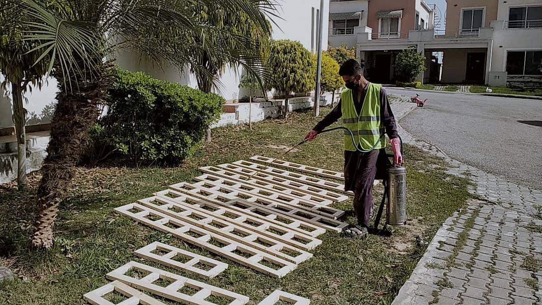 Water Tank Cleaning services/waterproofing/Deep Water Cleaning/Leakage 13