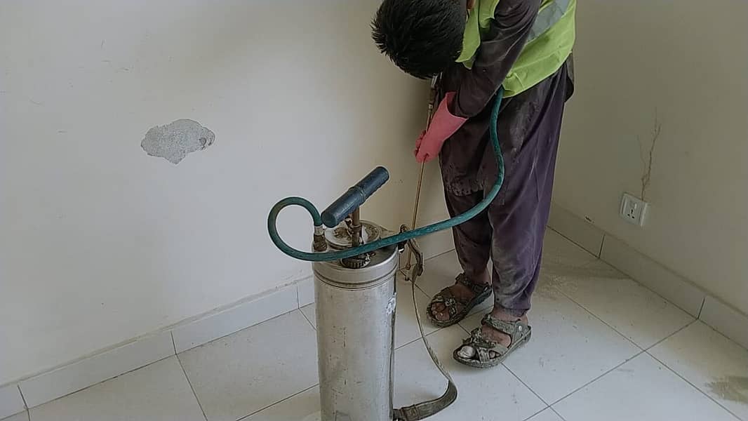 Water Tank Cleaning services/waterproofing/Deep Water Cleaning/Leakage 14