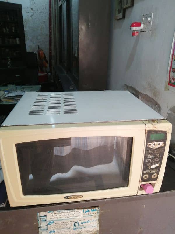 Electric oven for sale. 03004724941 5