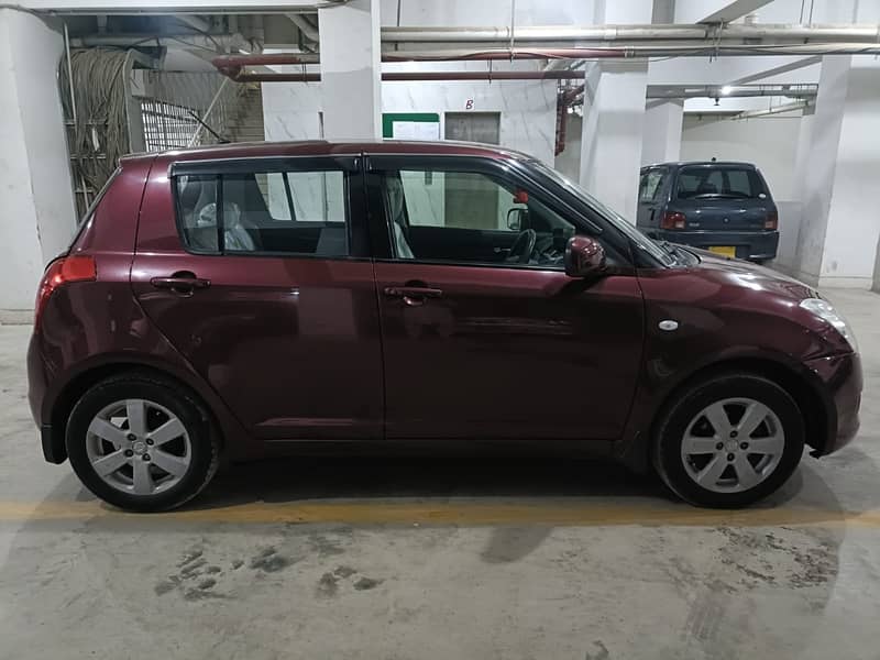 Suzuki Swift DLX 1.3 Model 2012 4