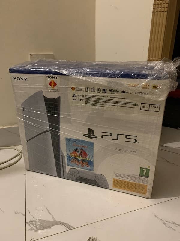 Brand New PS 5 / 1 TB Box opened 0